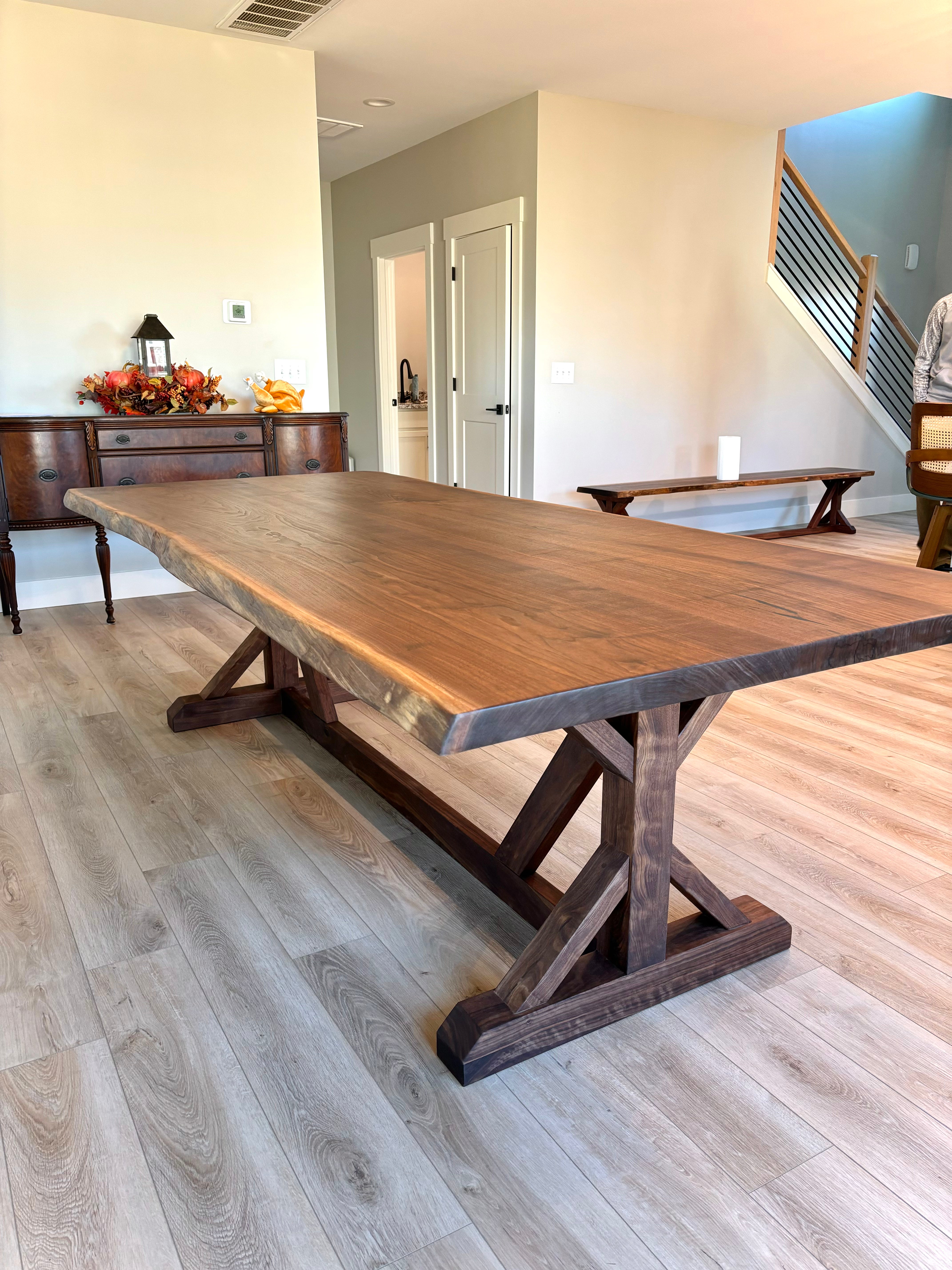 Jasmine Table Walnut Live Edge With King Chairs