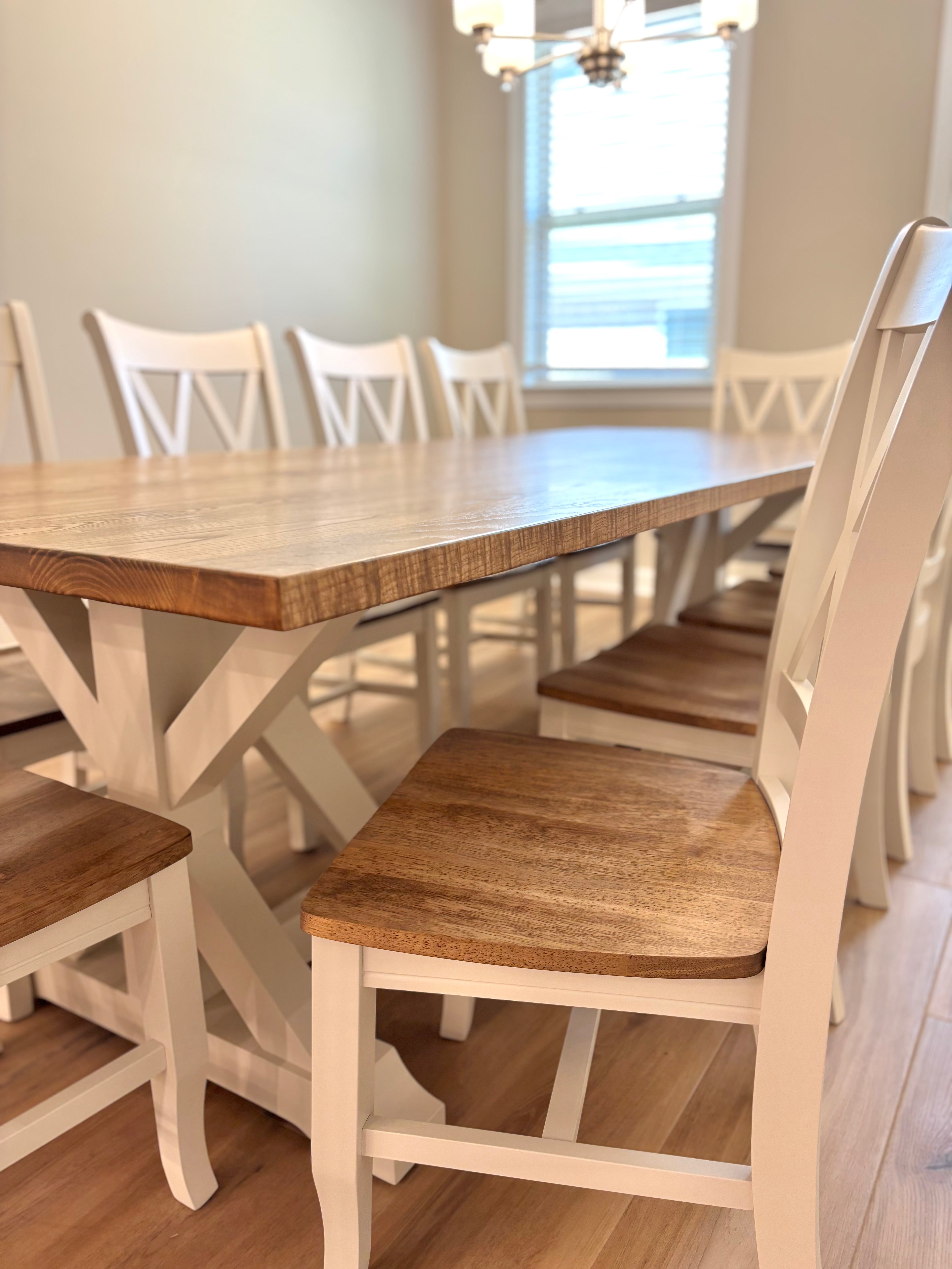 Jasmine Table with Wyoming Prairie Tan Top & White Base W/Matching Chairs