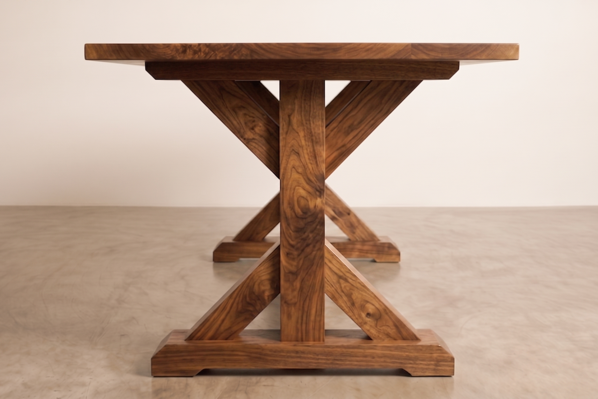 Jasmine Table
