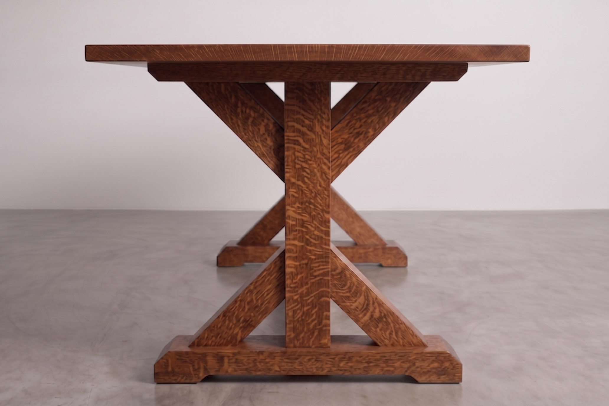 Jasmine Table