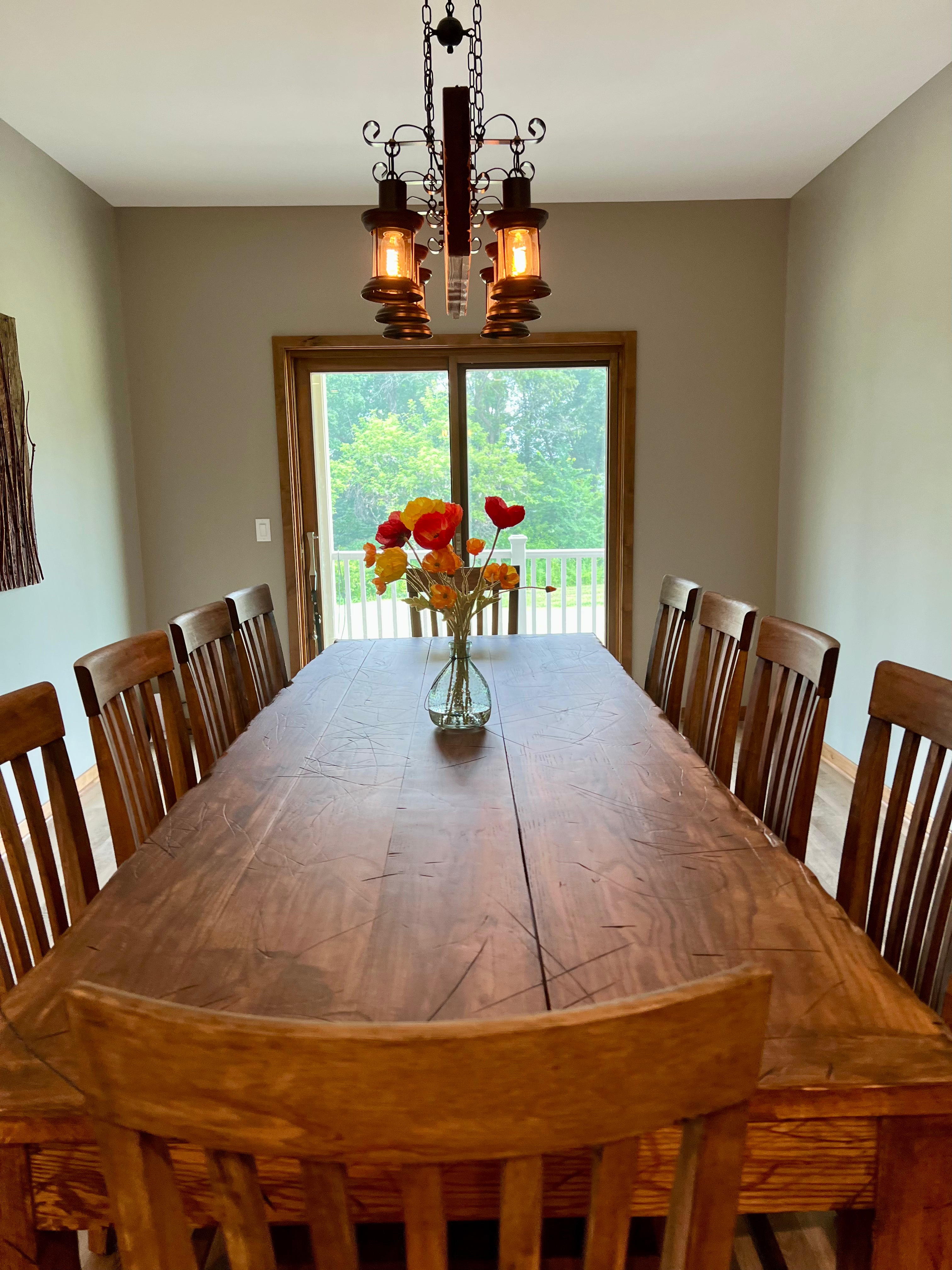 Classic Chunky Farmhouse Style; Winter Buck Brown W/Matching Fence Style Chairs (Extreme Rustic Style)