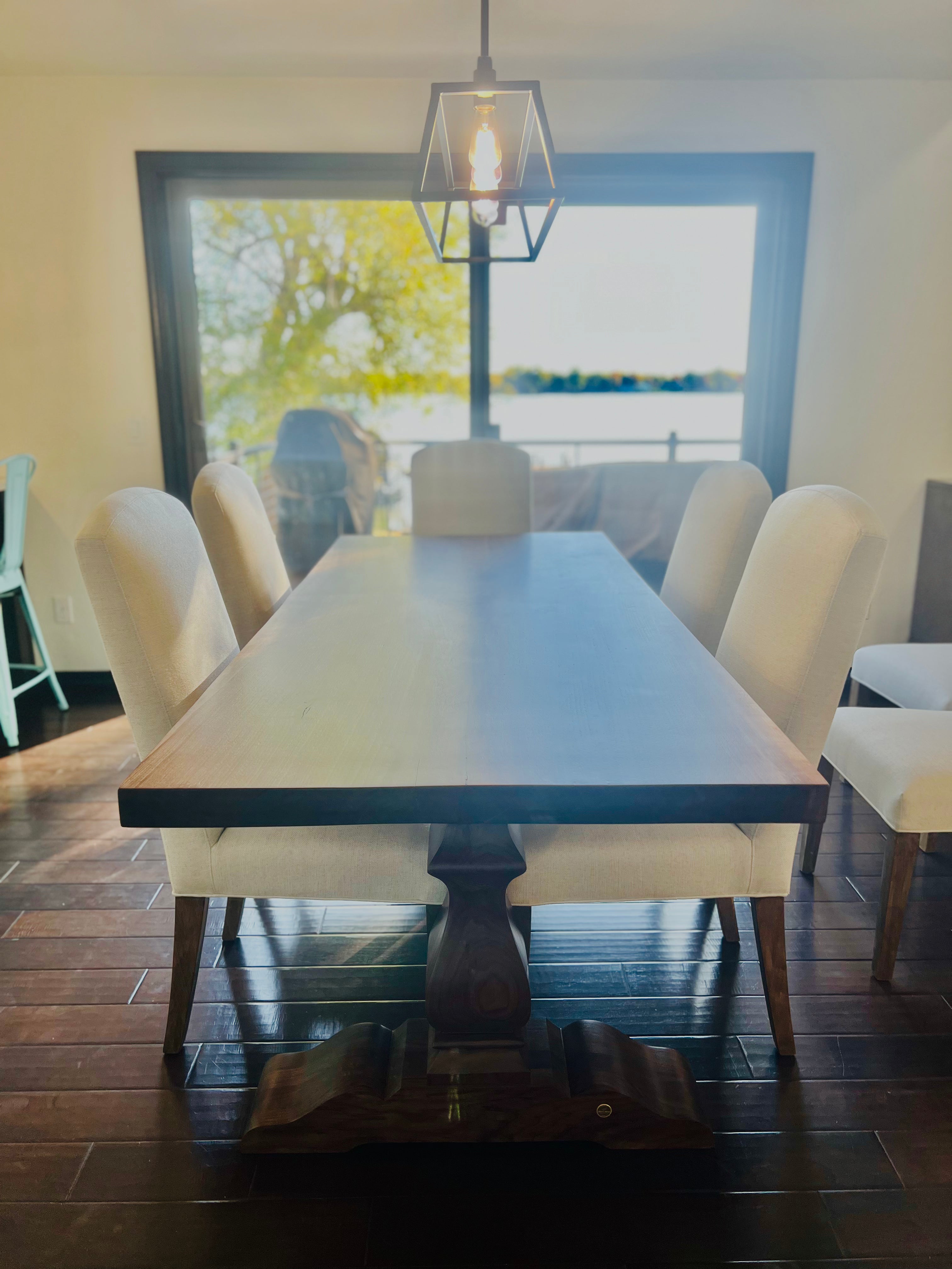 True Wisconsin Pedestal Walnut Live Edge W/White Upholstered Chairs