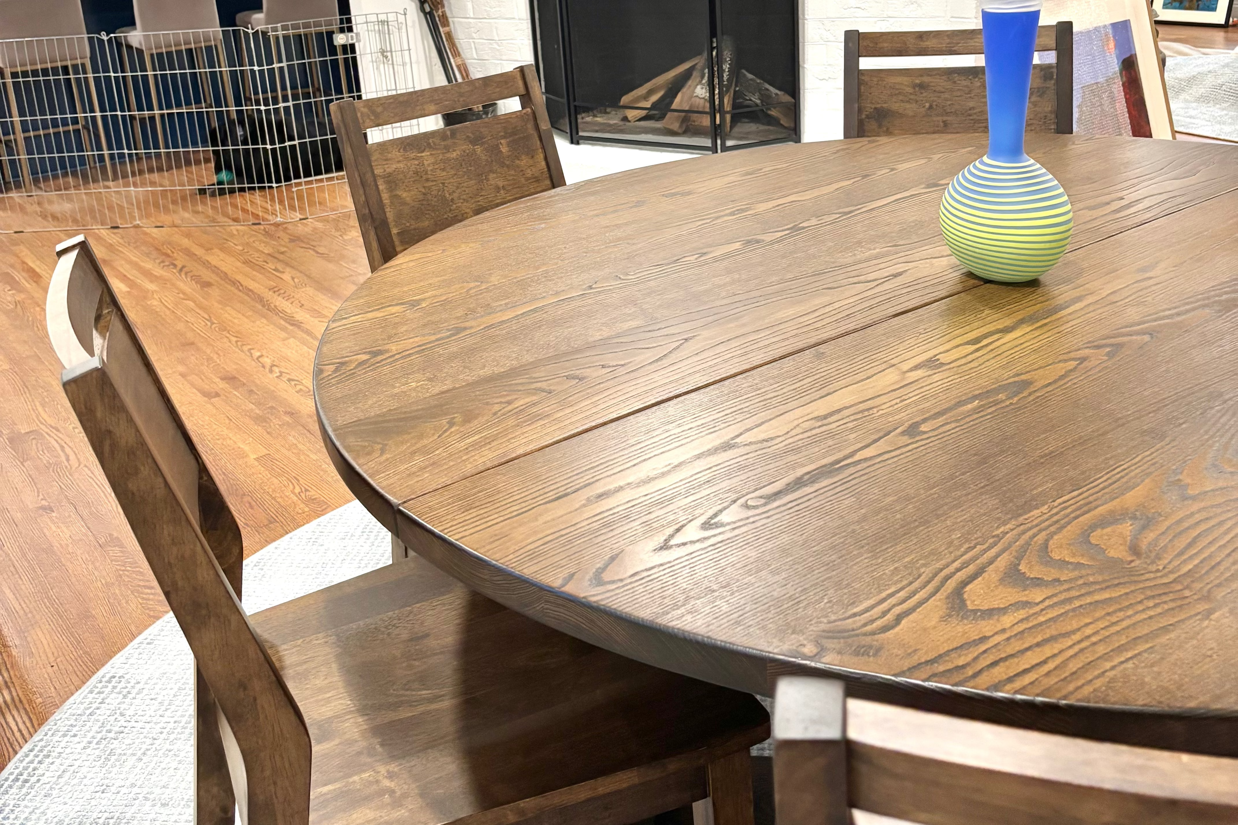 Circle Court Idaho Table