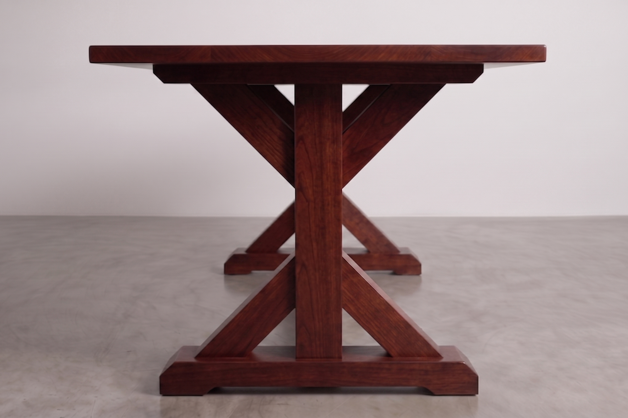 Jasmine Table