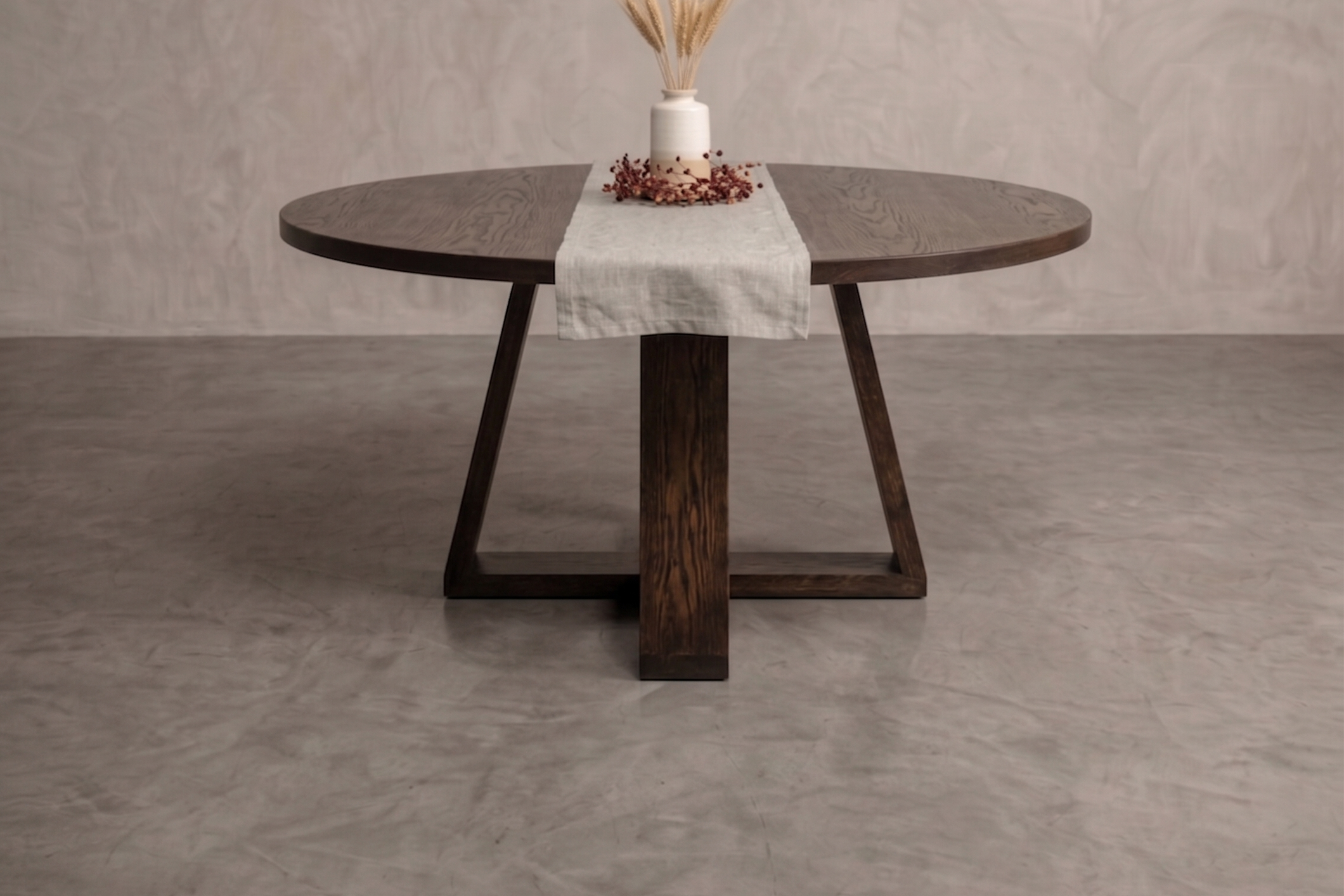 Circle Court Idaho Table