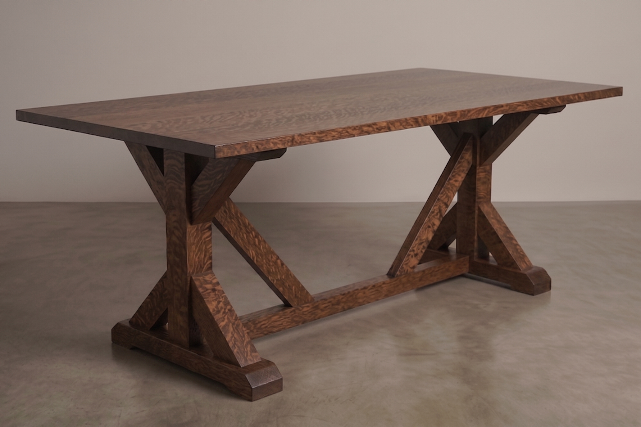 Jasmine Table