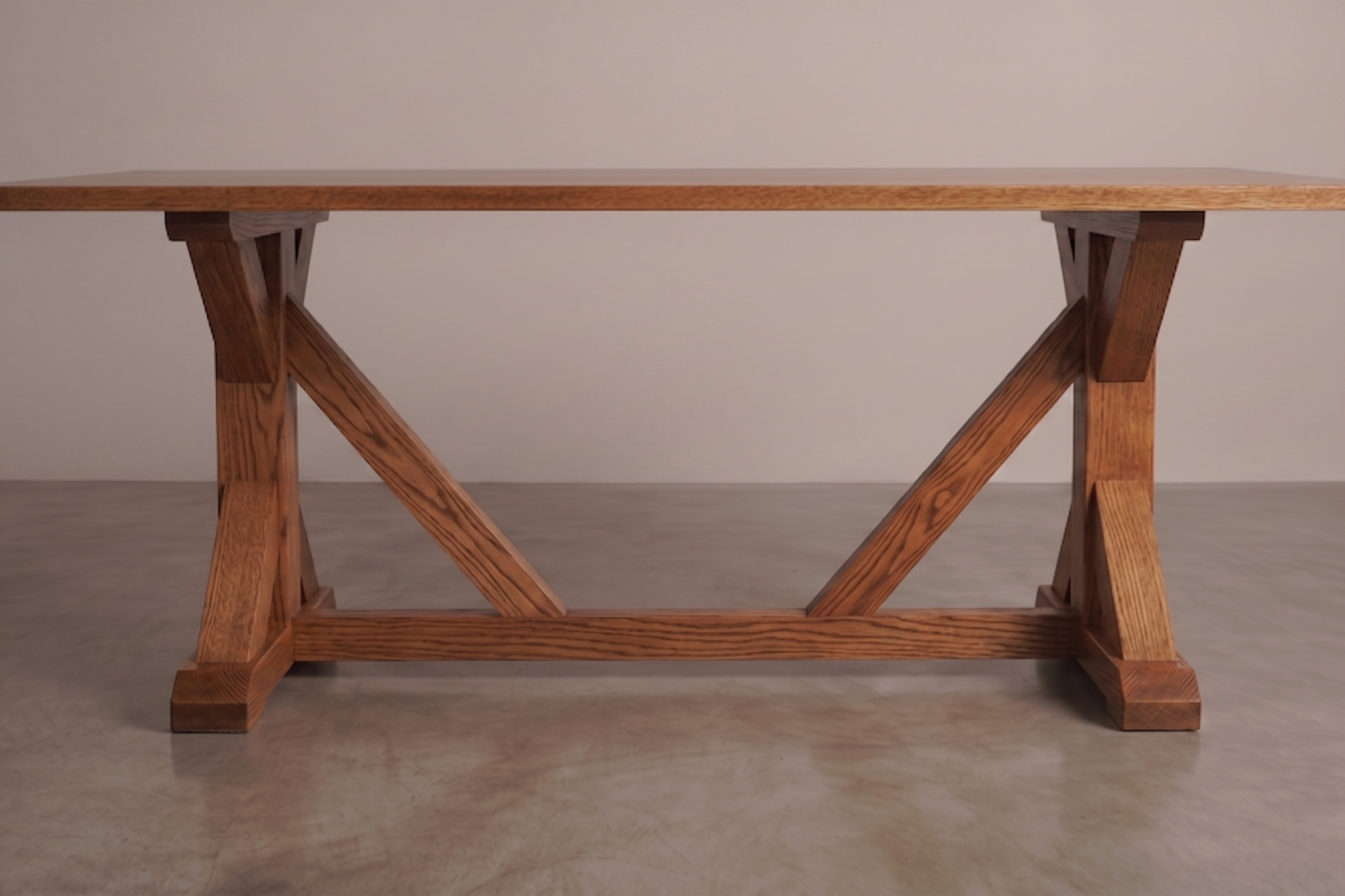 Jasmine Table