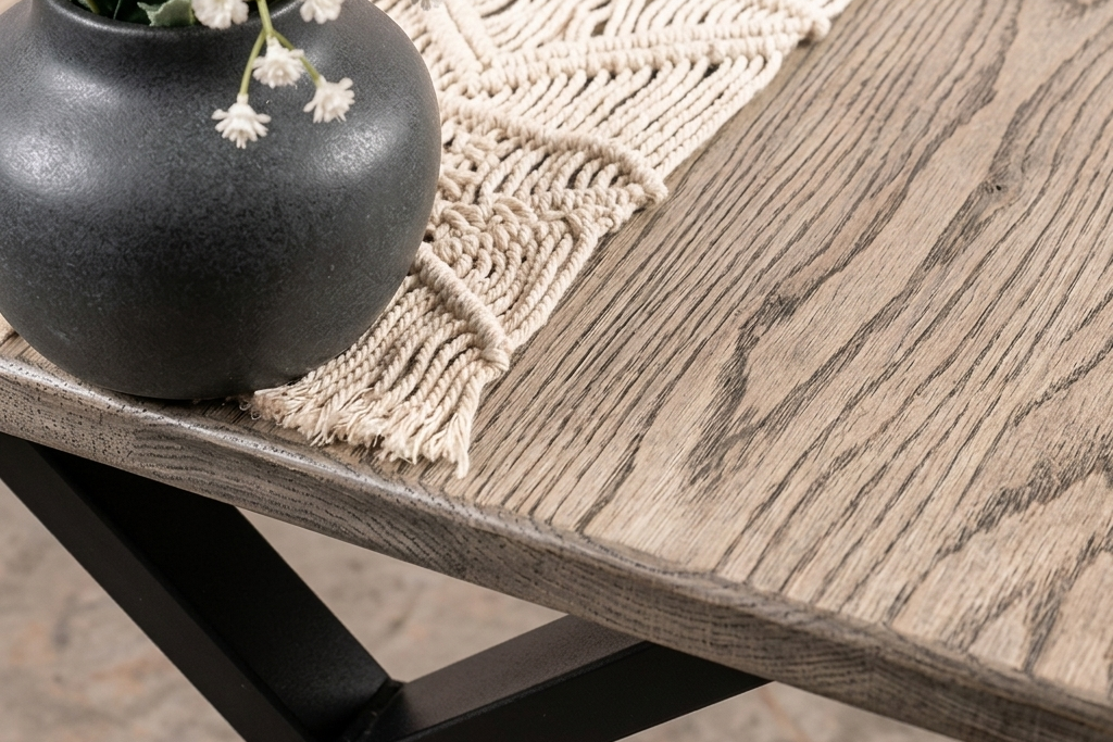 Dakota Table