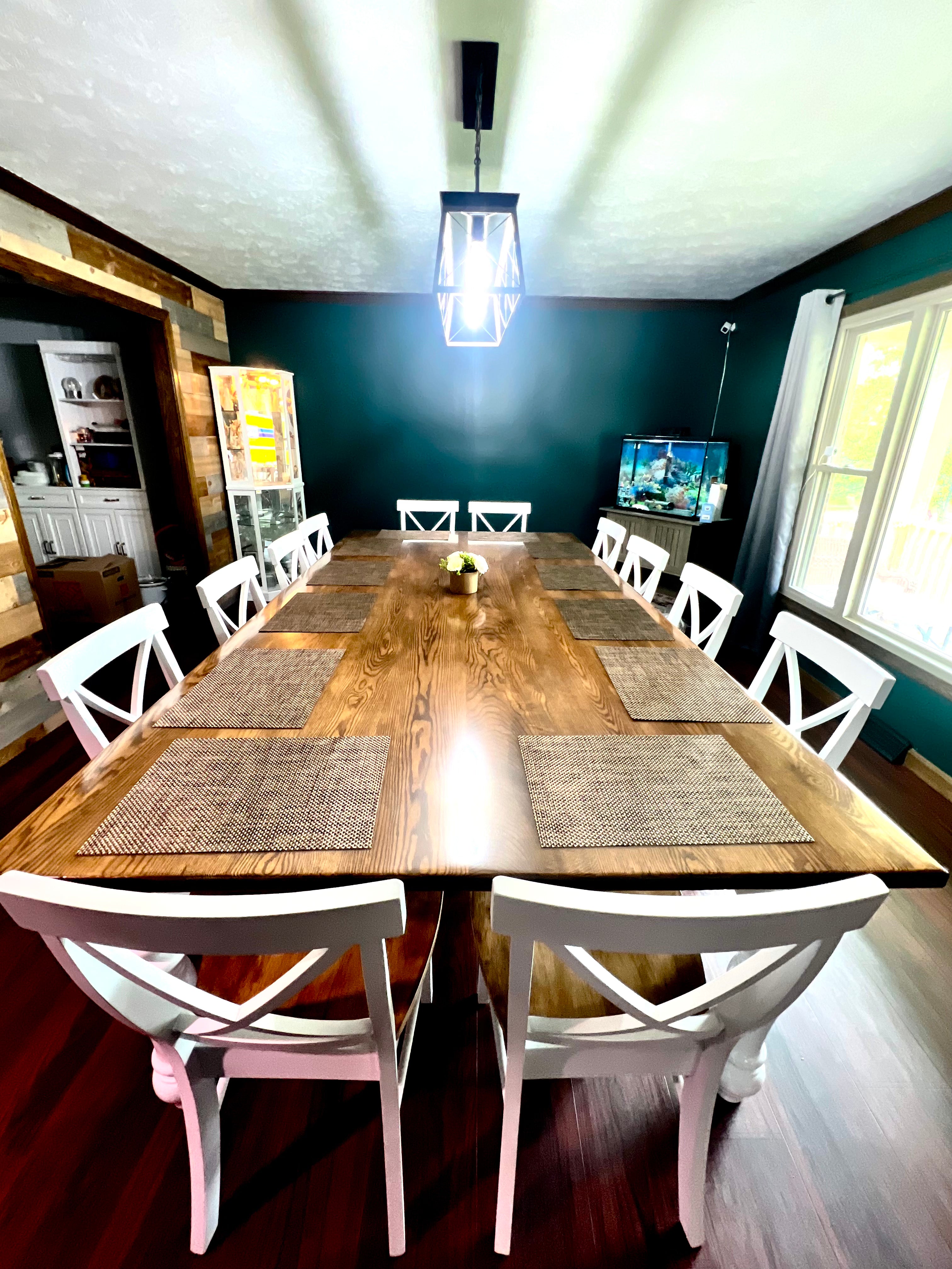 Classic RC Table-Winter Buck Brown Top/White Base