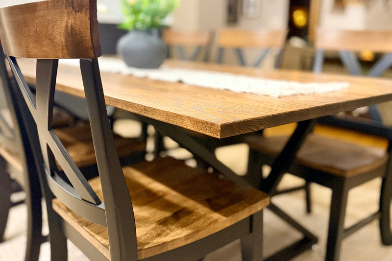 Dakota Table