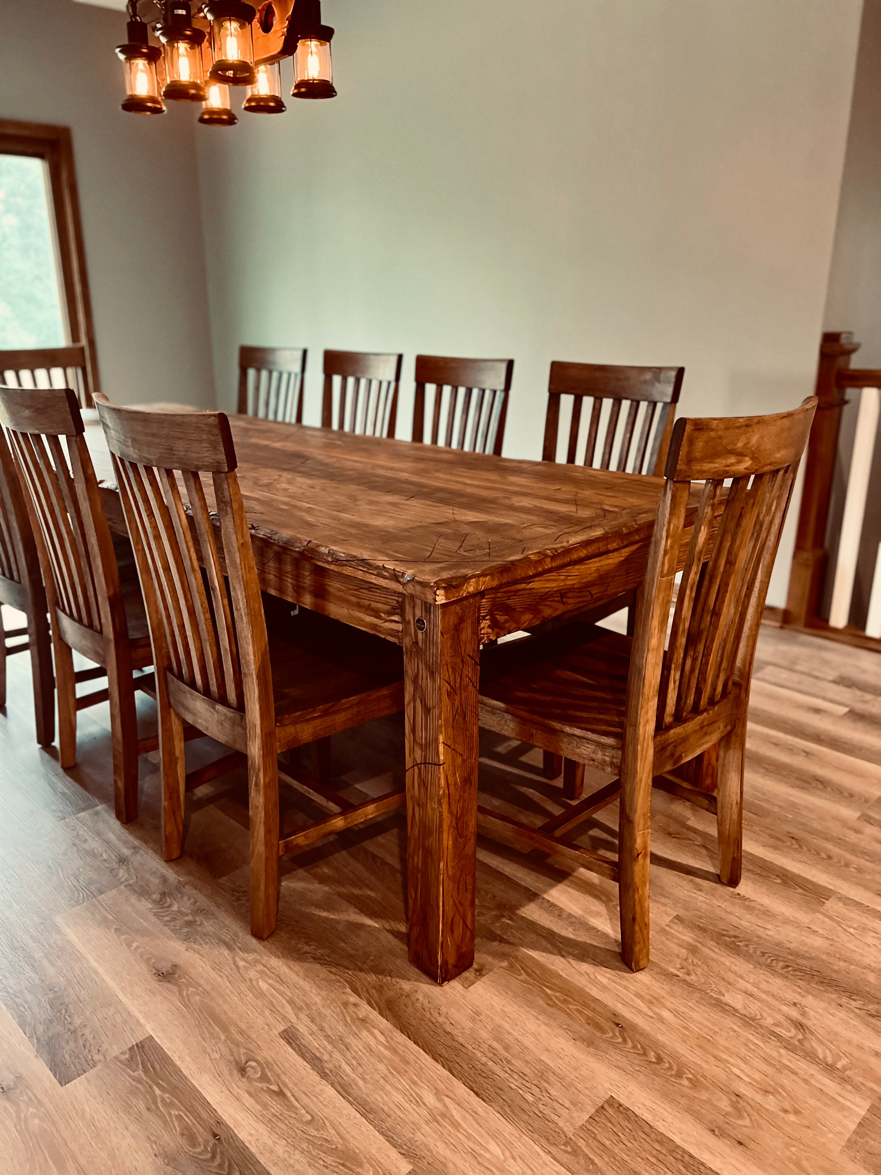 Classic Chunky Farmhouse Style; Winter Buck Brown W/Matching Fence Style Chairs (Extreme Rustic Style)
