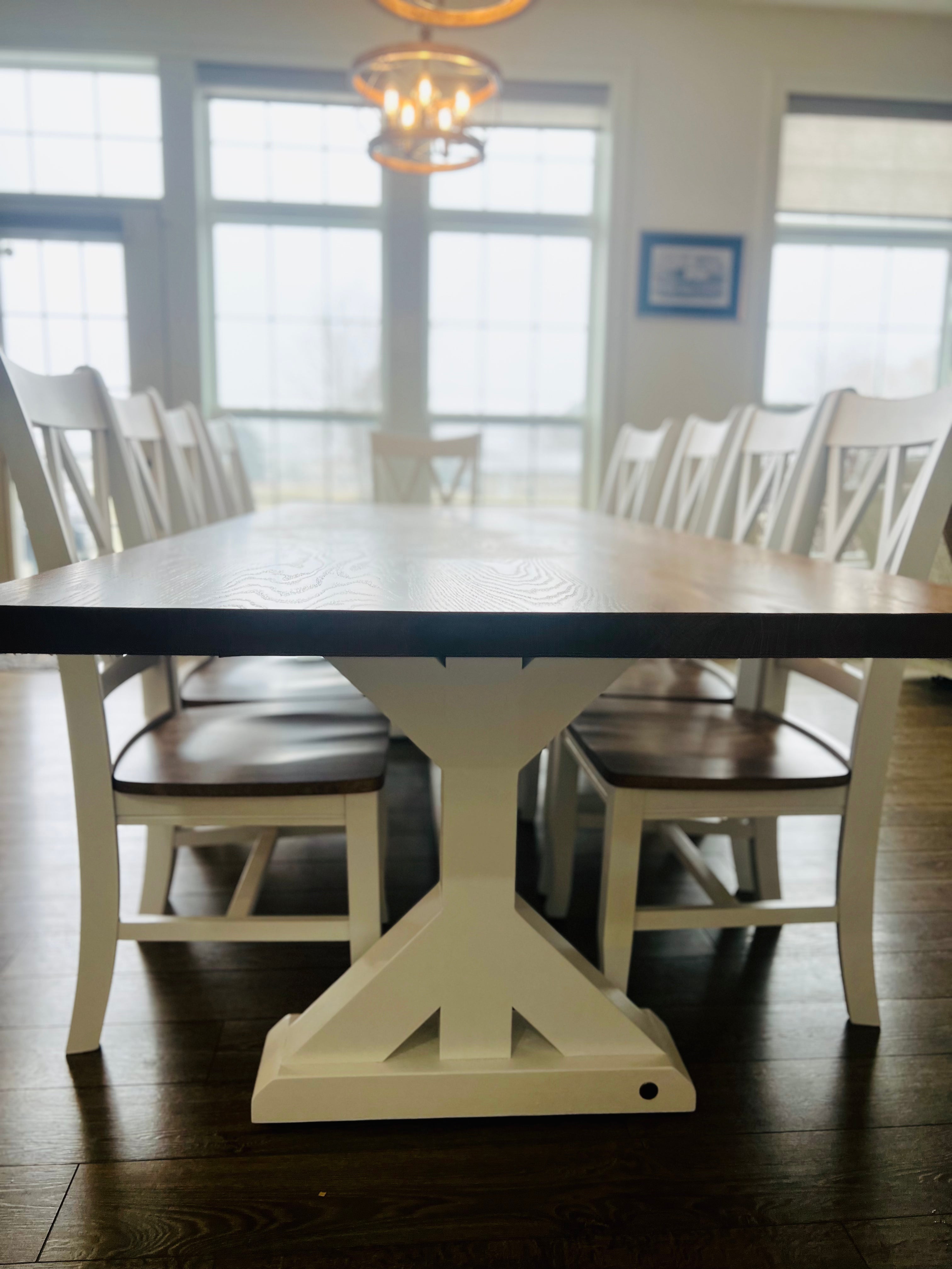 Jasmine Table with Wyoming Prairie Tan Top & White Base W/Matching Chairs